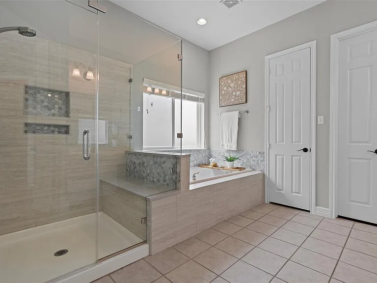 1604 Tahoka Daisy Dr — Photo 24