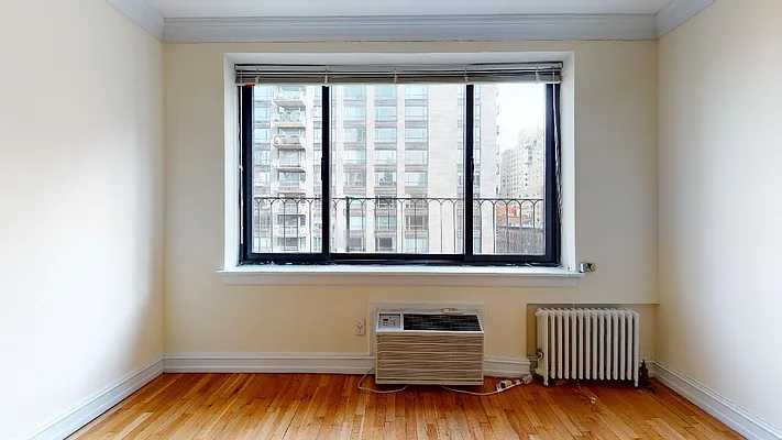 Rented by Bond New York | media 6