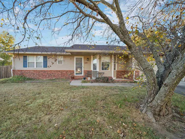 649 Dublin Dr, Andover, KS 67002