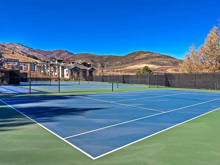 2025 Canyons Resort Dr #V5 — Photo 9