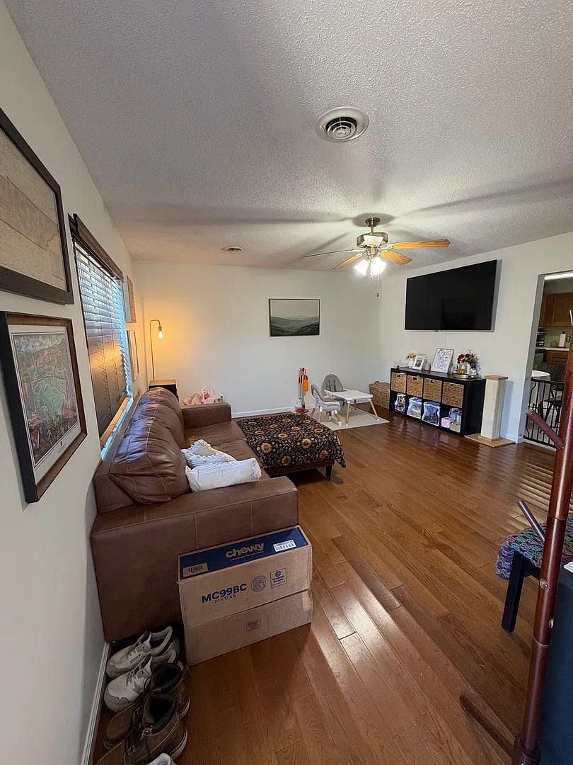 2 Bedroom 1.5 Bath — Photo 1