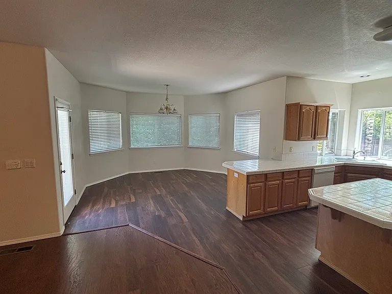 Kitchen/Nook