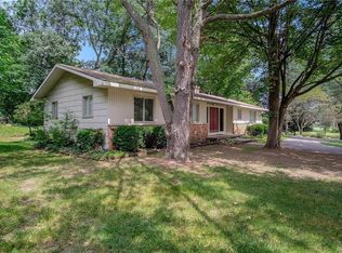 3304 Moraine Dr, Brighton, MI
