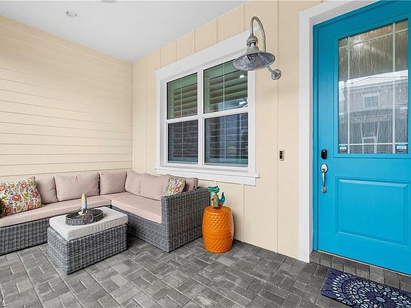 2nd image of 7080 Saona CT
