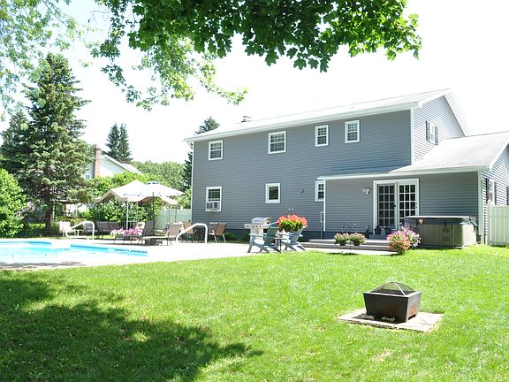 2nd image of 12 Anna Ln