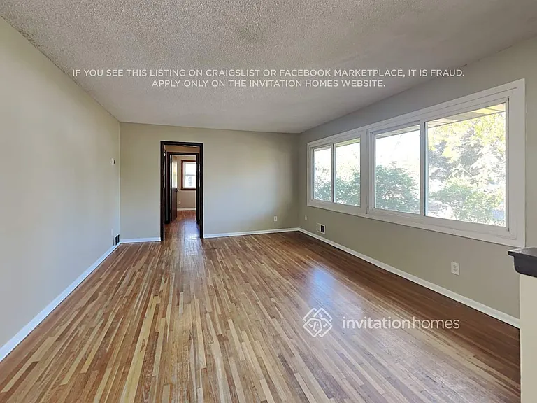 600 57th Ave NE — Photo 5
