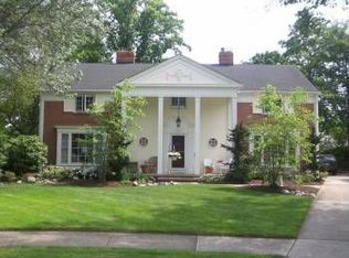 3870 E Surrey Ct, Rocky River, OH 44116