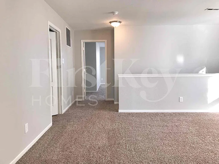 15400 Gallow Ln — Photo 7
