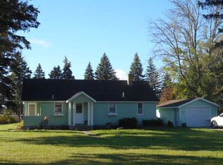 4904 Garfield Rd, Auburn, MI 48611