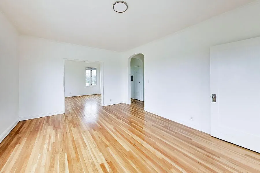 Spacious 2 BR with Panoramic Views | 1,072 Sq Ft | Bright Corner Home — Photo 1