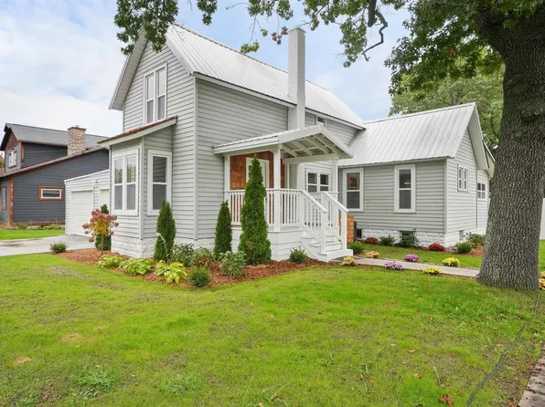 901 E State St, Traverse City, MI 49686