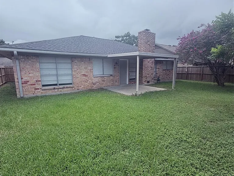 8119 Knightwood Forest Dr — Photo 23