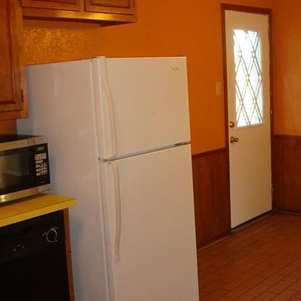 3rd image of 231 Royal Dr