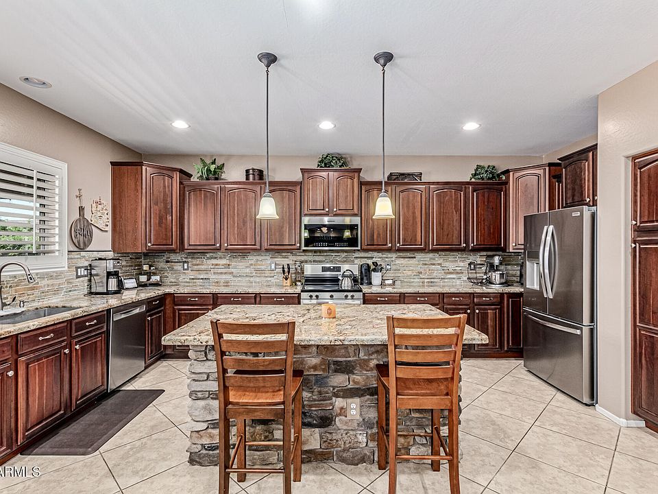 1st image of 9561 W FRANK Avenue