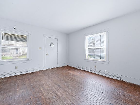 5th image of 545 & 625 Davis St