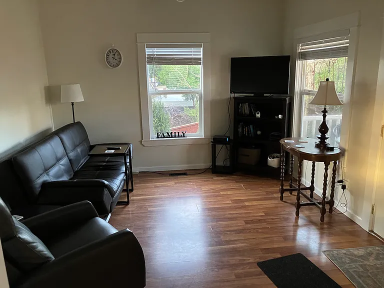 409 N 1st Ave — Photo 3