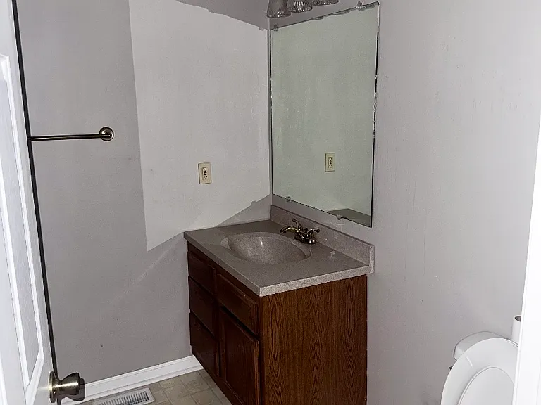 597 Hampton Way — Photo 12