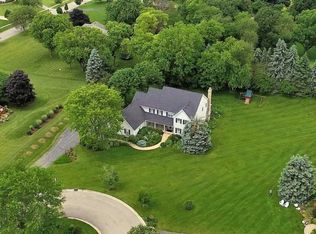 700 Old Westbury Ct, Crystal Lake, IL 60012