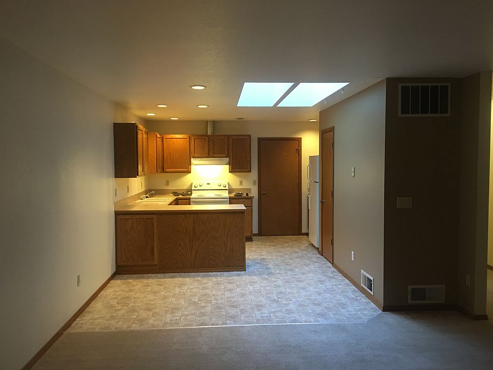1st image of 4909 Donavan Dr SE