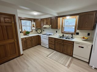 21 Harris St #1, Peabody, MA 01960