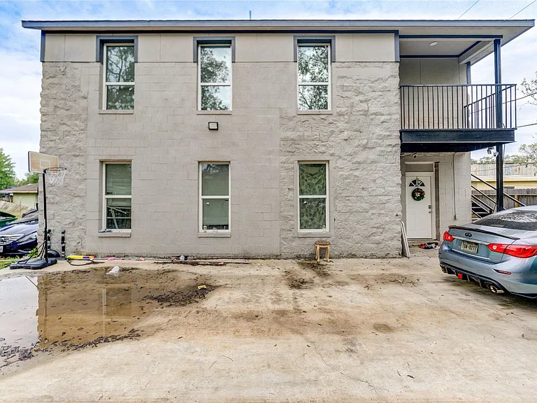 4323 Continental Dr — Photo 24