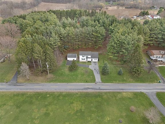 3rd image of 140 Budd Rd