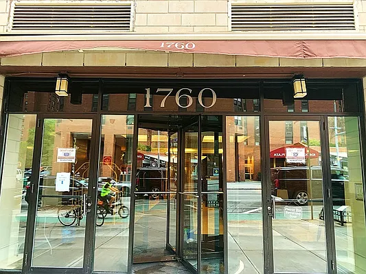 Sold by Manhattan Boutique Real Estate | media 19