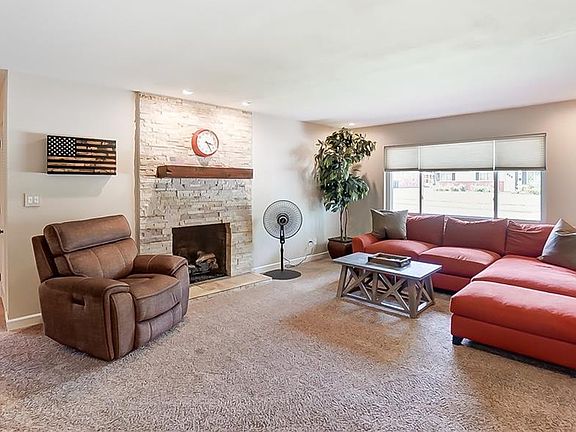 5th image of 1104 Hollendale Dr