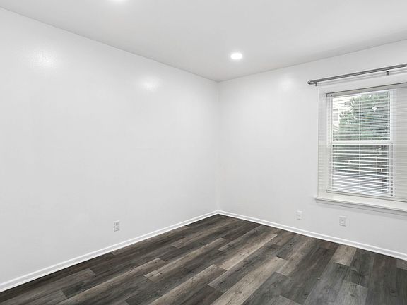 3rd image of 1045 Shook Ave APT 133G