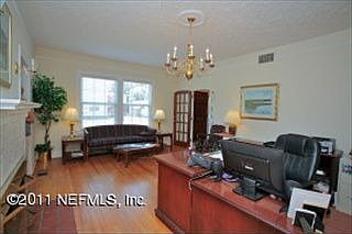5th image of 1035 Lasalle St