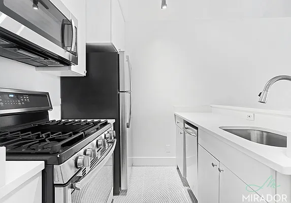 Rented by Mirador Real Estate | media 3