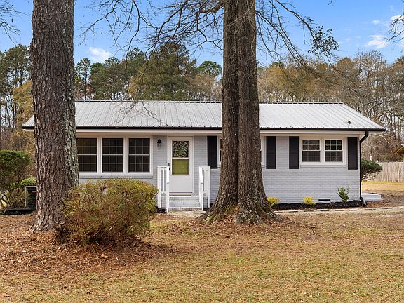 4th image of 2806 Kendale Dr