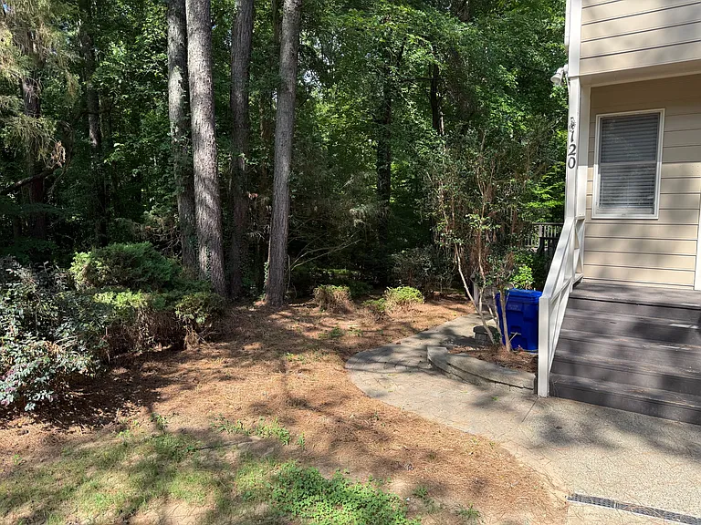120 Mallard Ct — Photo 2
