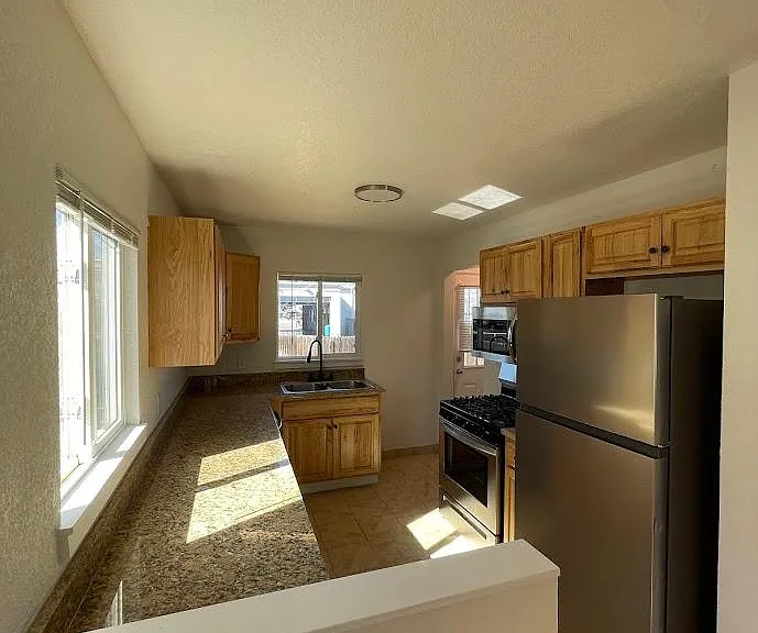 2417 S Marion St — Photo 3