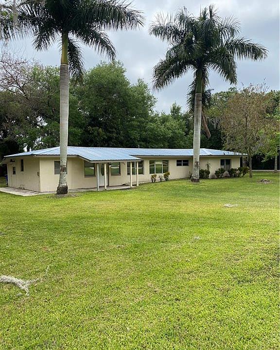 1st image of 335 Highlands Lake Dr