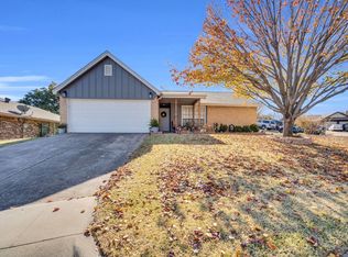 2605 Shasta Ct, Fort Worth, TX 76133