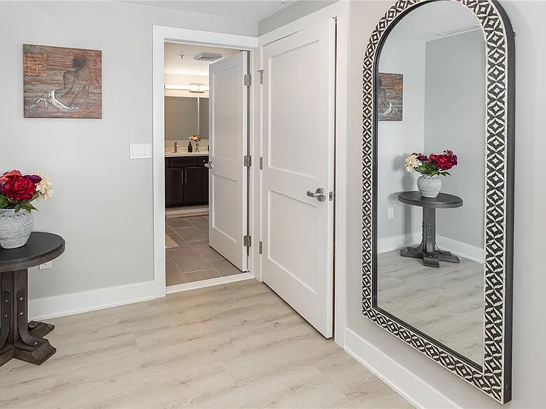 205 Lakeshore Dr #403 — Photo 25