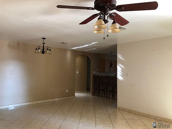 5th image of 1333 N 9th Ave