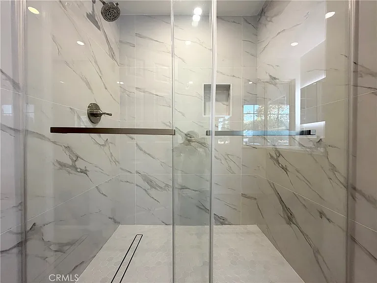 8303 Natalie Ln — Photo 17