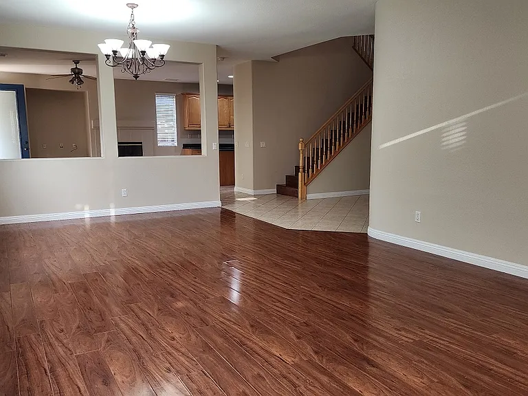 1167 Dalgety St — Photo 23