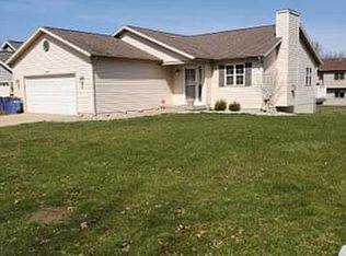 2869 Burritt St NW, Grand Rapids, MI 49504
