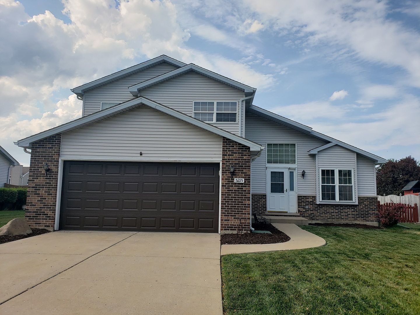 5215 Oakbrook Dr, Plainfield, IL 60586 Zillow