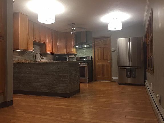 Spacious kitchen dining area