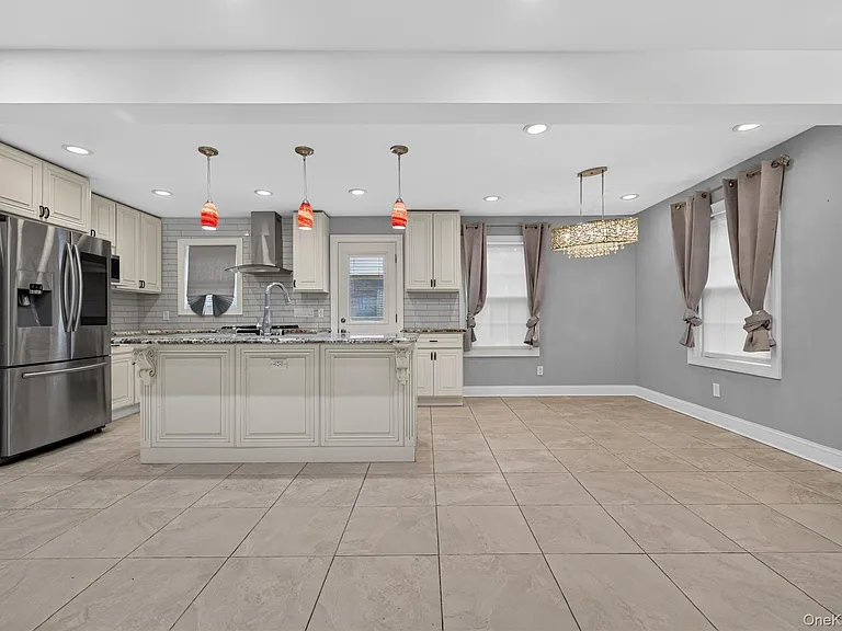 175 Wardwell Rd — Photo 8