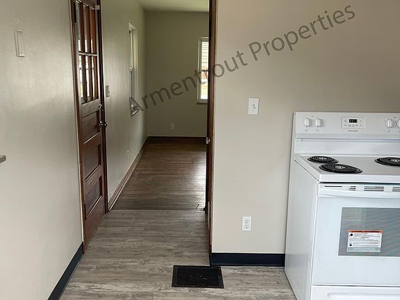 5th image of 3506 Olive St