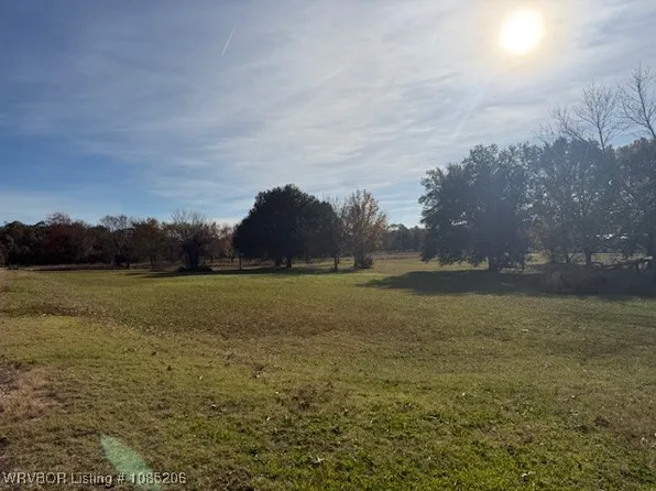 5 N Deerwood Dr, Greenwood, AR 72936