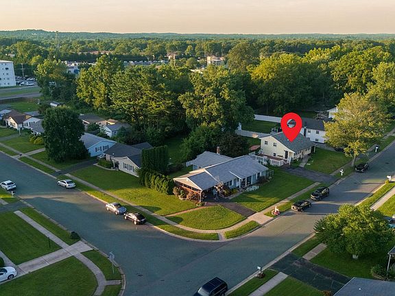 4th image of 21 Gurnsey Dr