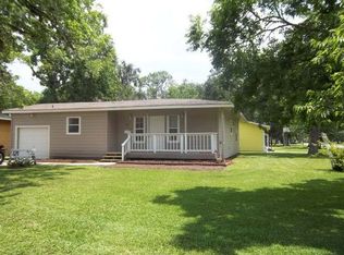 426 Winding Way, Lake Jackson, TX 77566