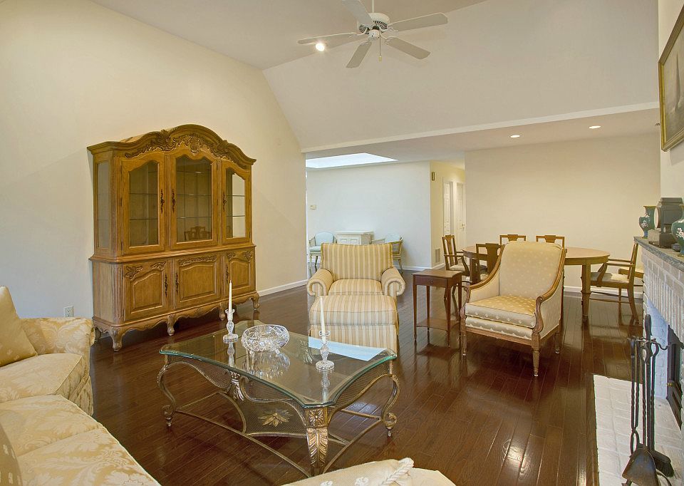 62 Admirals Dr E Bay Shore NY Zillow