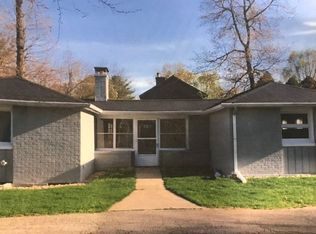 3595 Goodwood Dr SE, Grand Rapids, MI 49546